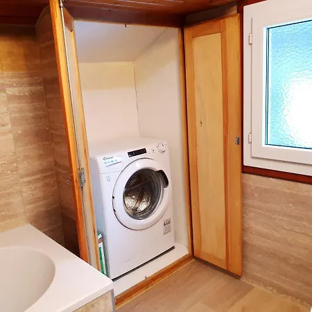 Accogliente Mansarda 아파트 Grono