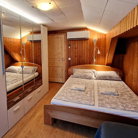 아파트 Accogliente Mansarda